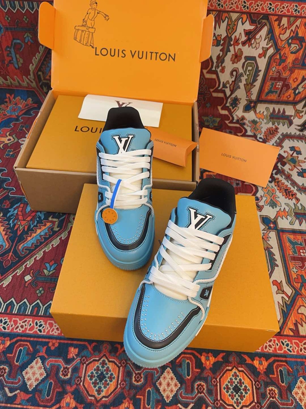 ルイヴィトン靴背面デザイン